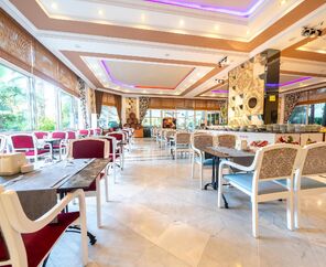 L'etoile Beach Hotel 4*