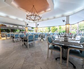 L'etoile Beach Hotel 4*