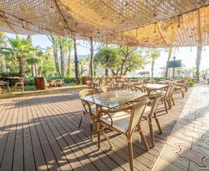L'etoile Beach Hotel 4*