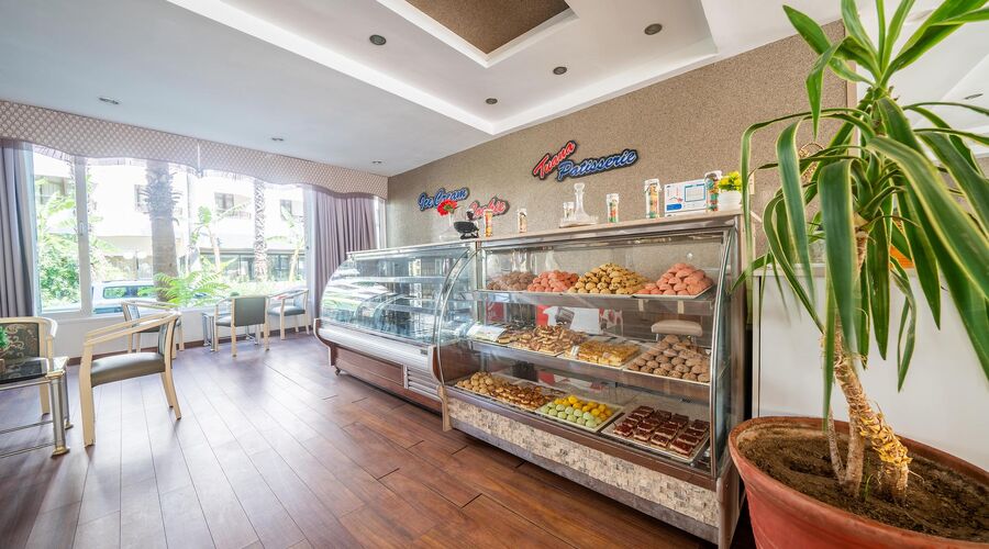 L'etoile Beach Hotel 4*