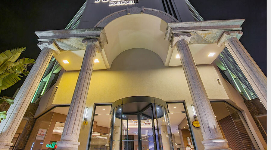 Ada Julian Hotel 4*