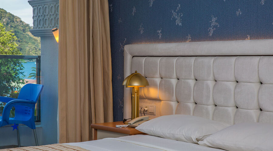 L'etoile Beach Hotel 4*