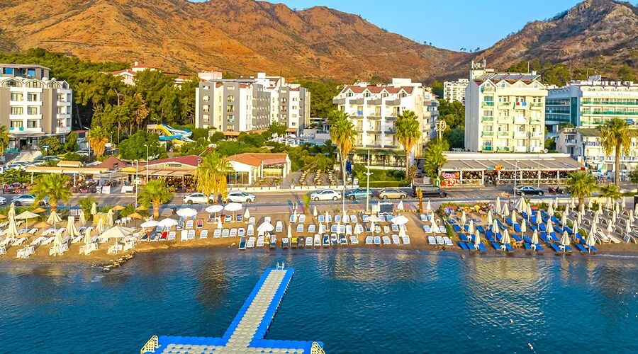 Caprice Beach Hotel  4*