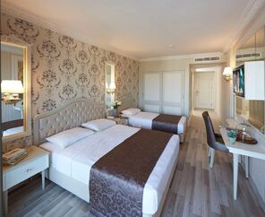 Emre Hotel 4*