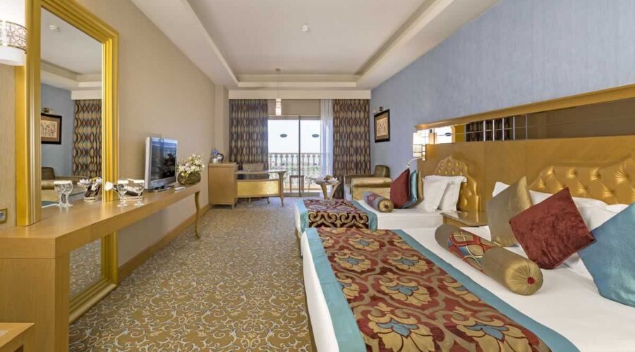 Royal Holiday Palace  5*