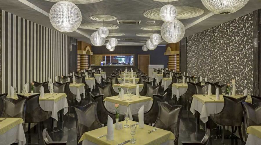 Royal Holiday Palace  5*