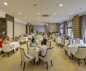Royal Holiday Palace  5*