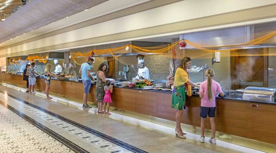 Royal Holiday Palace  5*