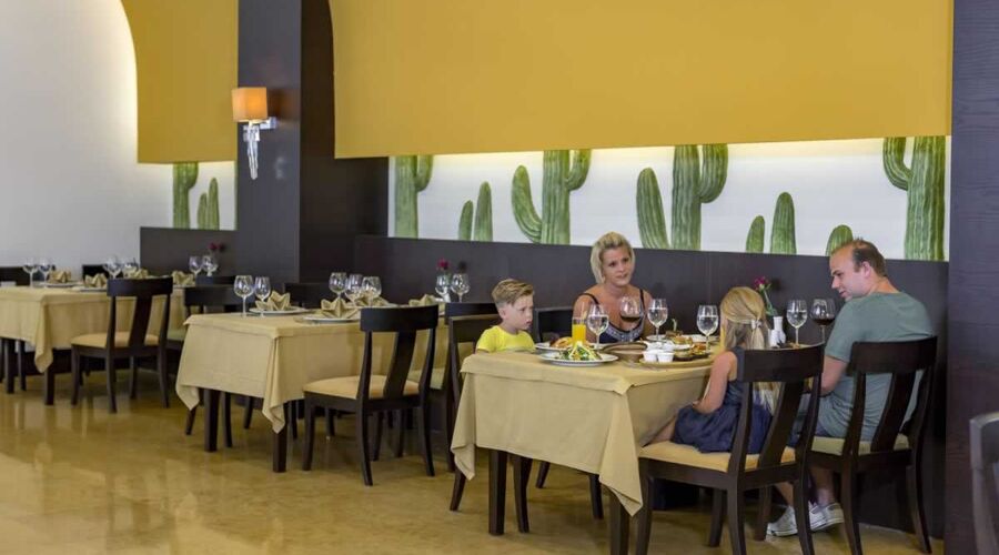 Royal Holiday Palace  5*
