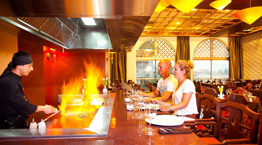 Royal Holiday Palace  5*
