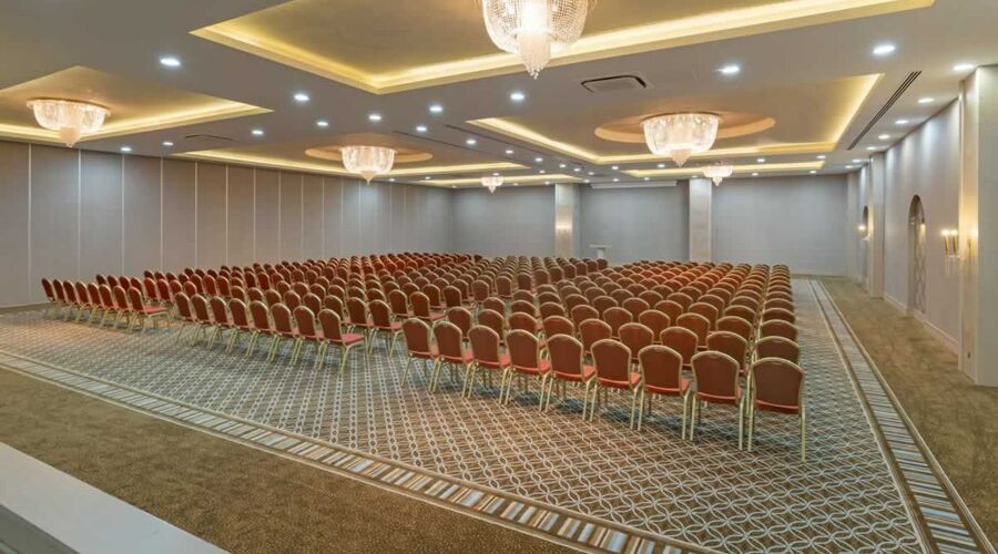Royal Holiday Palace  5*