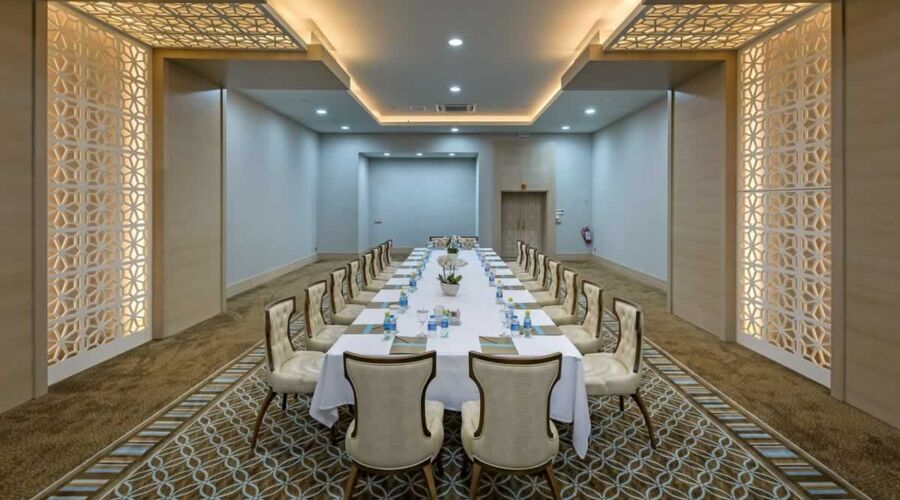 Royal Holiday Palace  5*