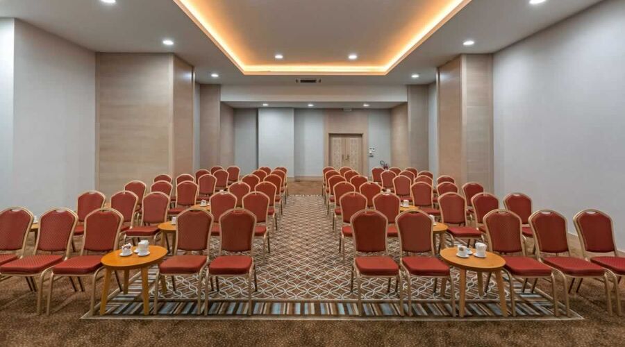 Royal Holiday Palace  5*
