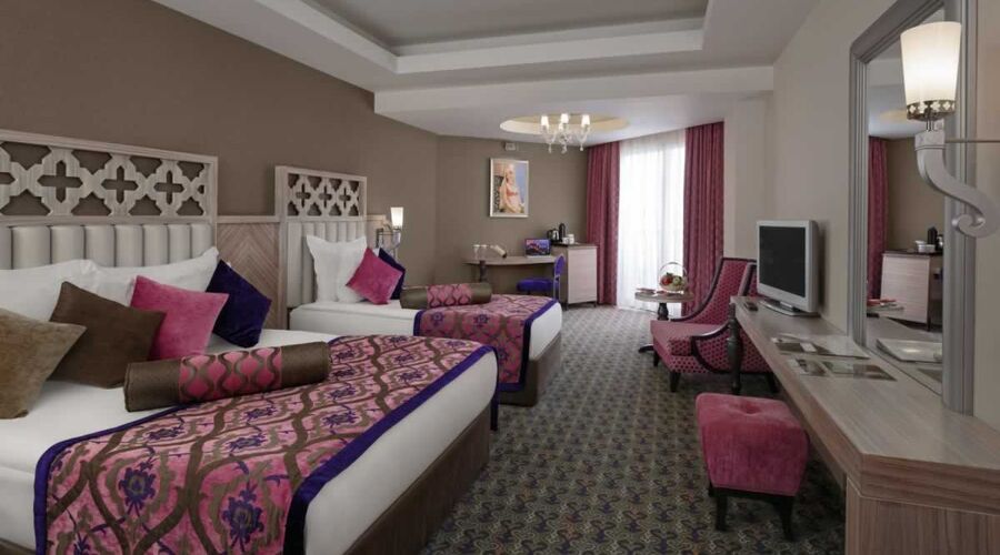 Royal Alhambra Palace 5*