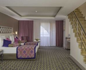 Royal Alhambra Palace 5*