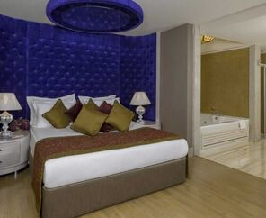 Royal Alhambra Palace 5*