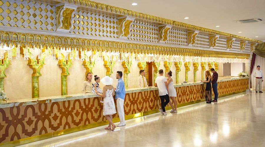 Royal Alhambra Palace 5*