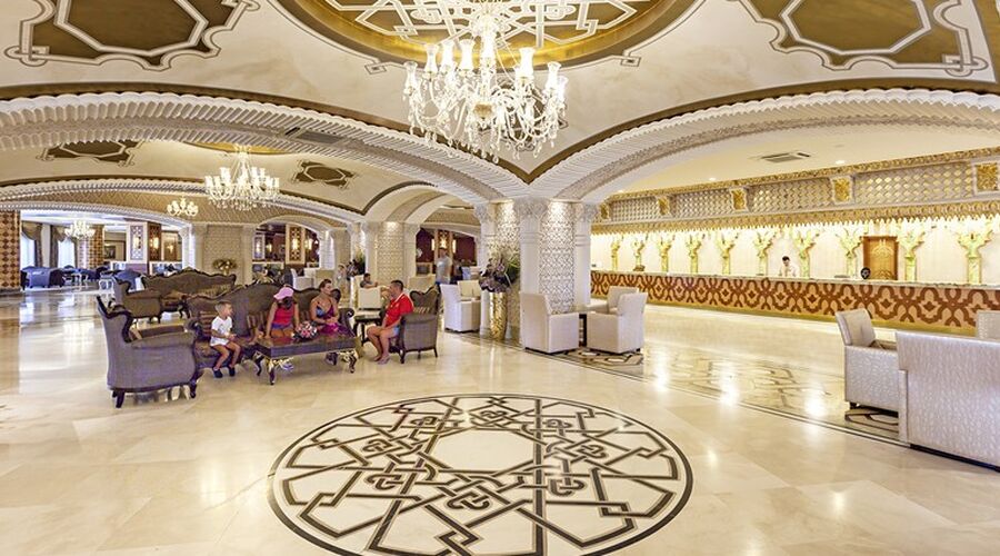 Royal Alhambra Palace 5*