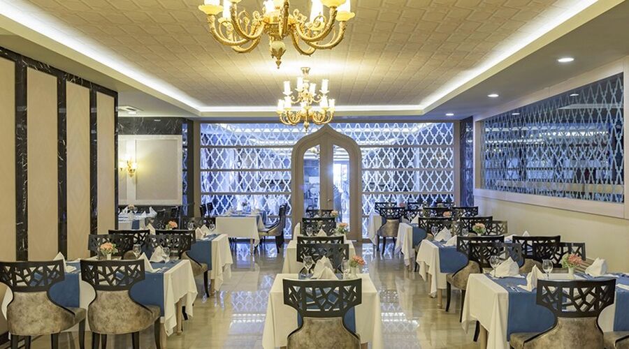 Royal Alhambra Palace 5*
