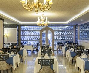Royal Alhambra Palace 5*