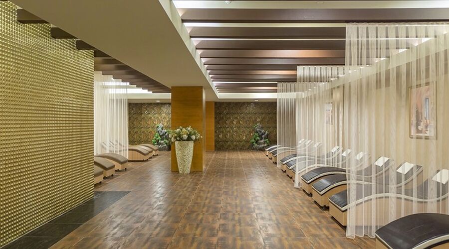 Royal Alhambra Palace 5*