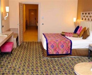 Royal Alhambra Palace 5*