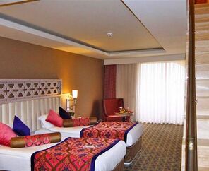 Royal Alhambra Palace 5*