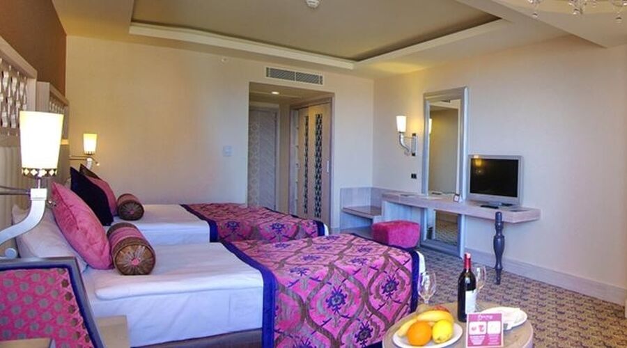 Royal Alhambra Palace 5*