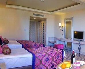 Royal Alhambra Palace 5*