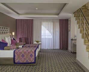 Royal Alhambra Palace 5*
