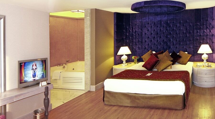Royal Alhambra Palace 5*