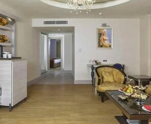 Royal Alhambra Palace 5*