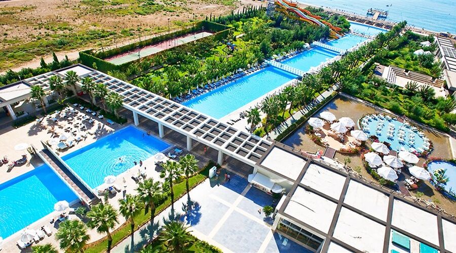 Crystal Centro Lara 5*