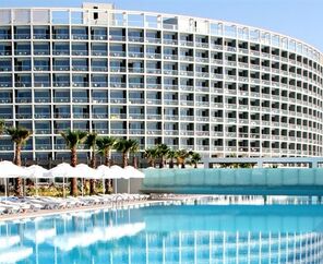 Crystal Centro Lara 5*