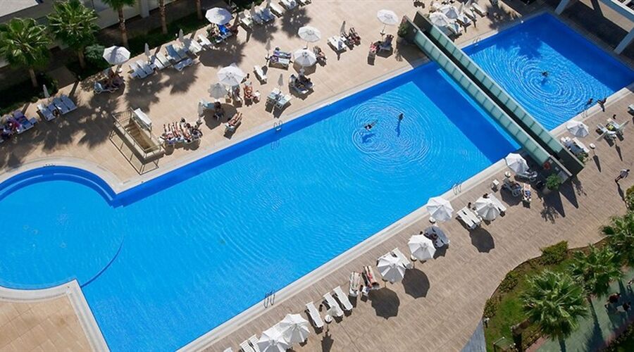 Crystal Centro Lara 5*