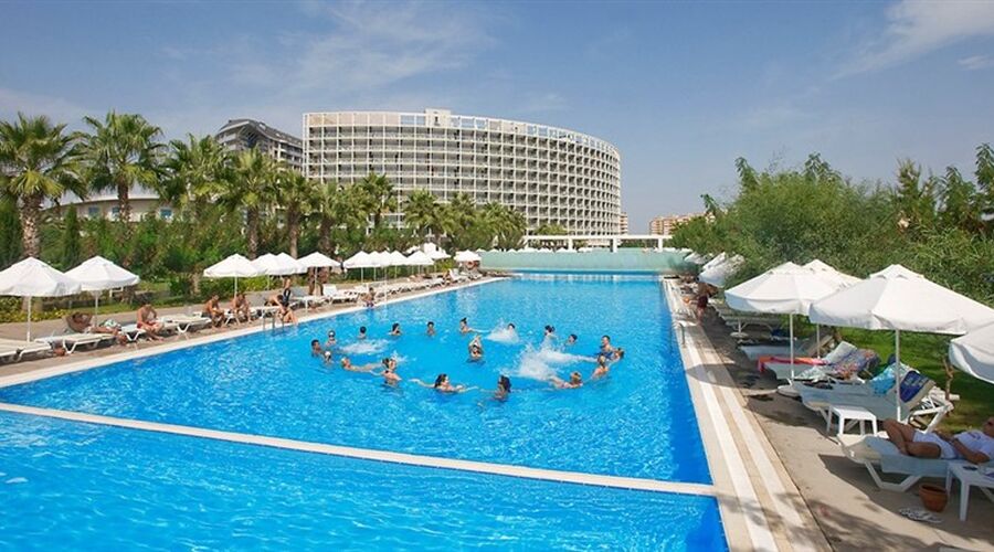 Crystal Centro Lara 5*