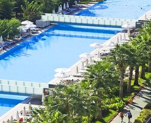 Crystal Centro Lara 5*