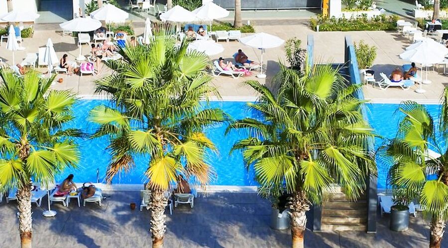 Crystal Centro Lara 5*
