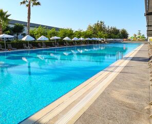 Crystal Centro Lara 5*