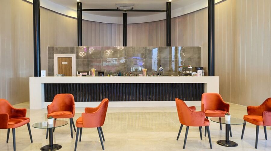 Crystal Centro Lara 5*