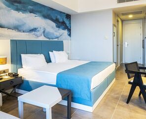 Crystal Centro Lara 5*