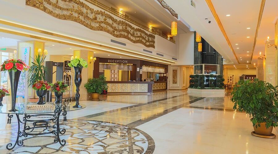 Crystal Tat Beach Golf Resort & Spa 5*