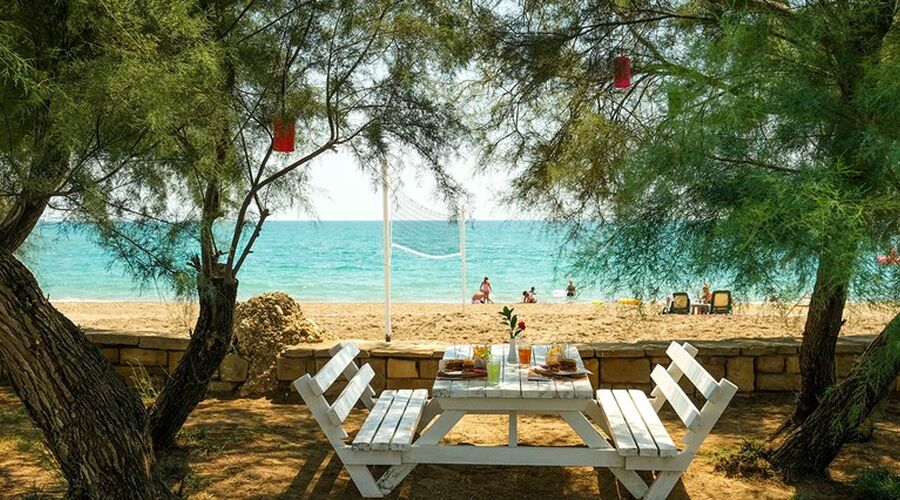 Crystal Tat Beach Golf Resort & Spa 5*