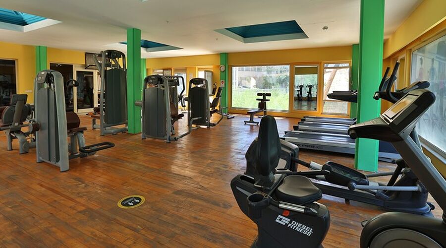 Crystal Tat Beach Golf Resort & Spa 5*