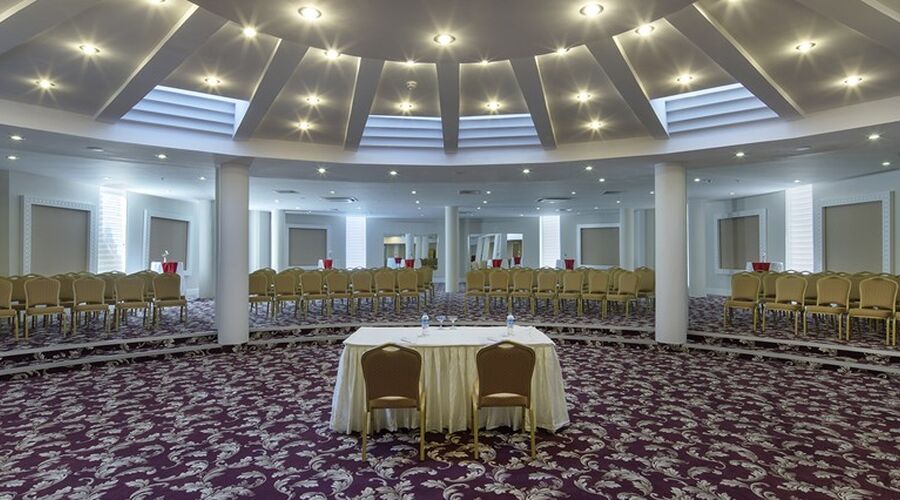 Crystal Tat Beach Golf Resort & Spa 5*
