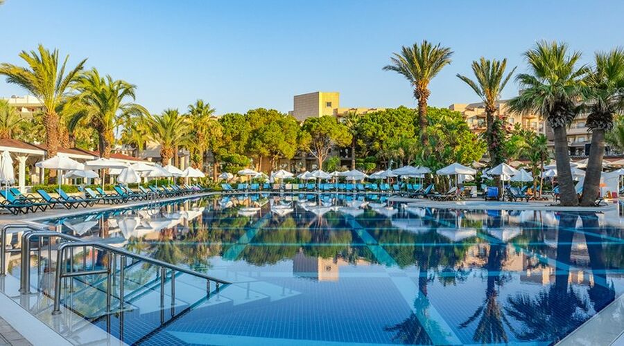 Crystal Tat Beach Golf Resort & Spa 5*