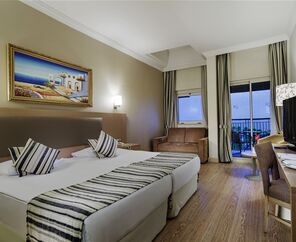 Crystal Tat Beach Golf Resort & Spa 5*