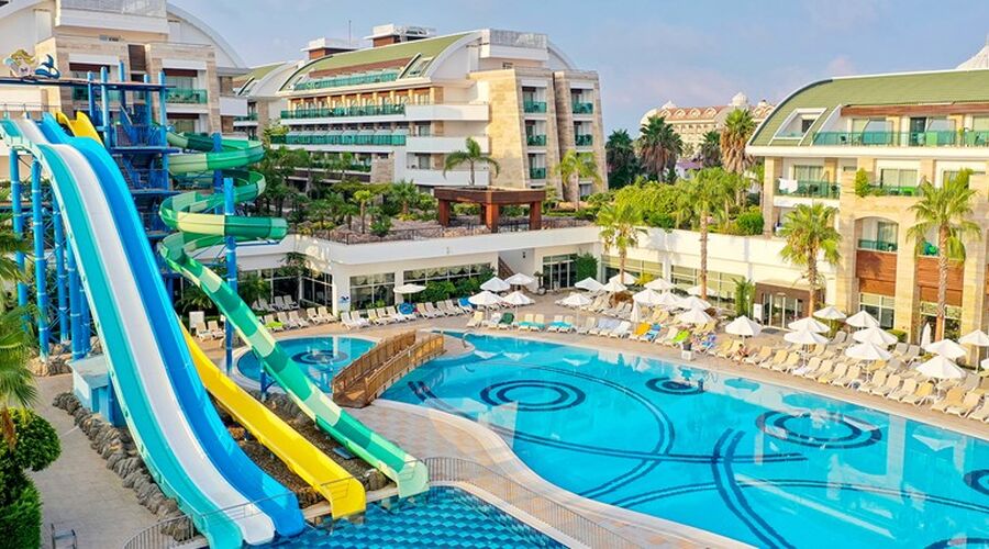 CRYSTAL WATERWORLD  5*