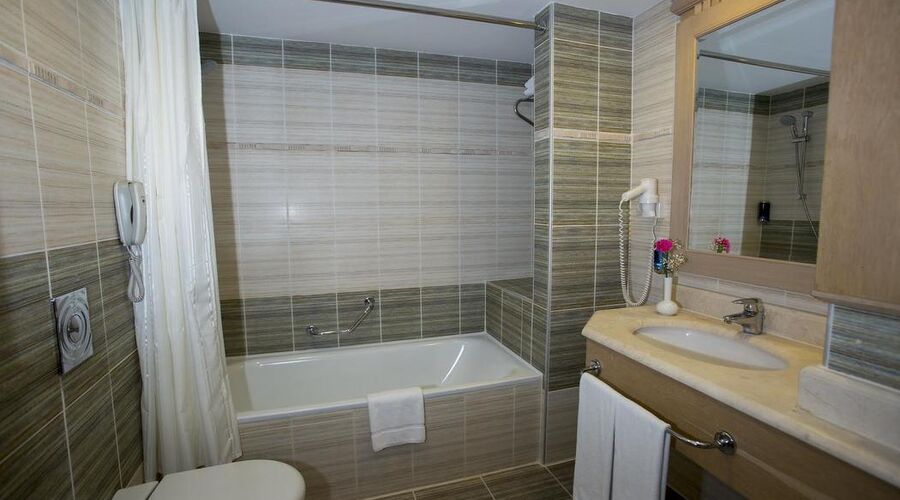 Fame Residence Lara & Spa  5*