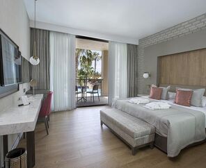 Fame Residence Lara & Spa  5*